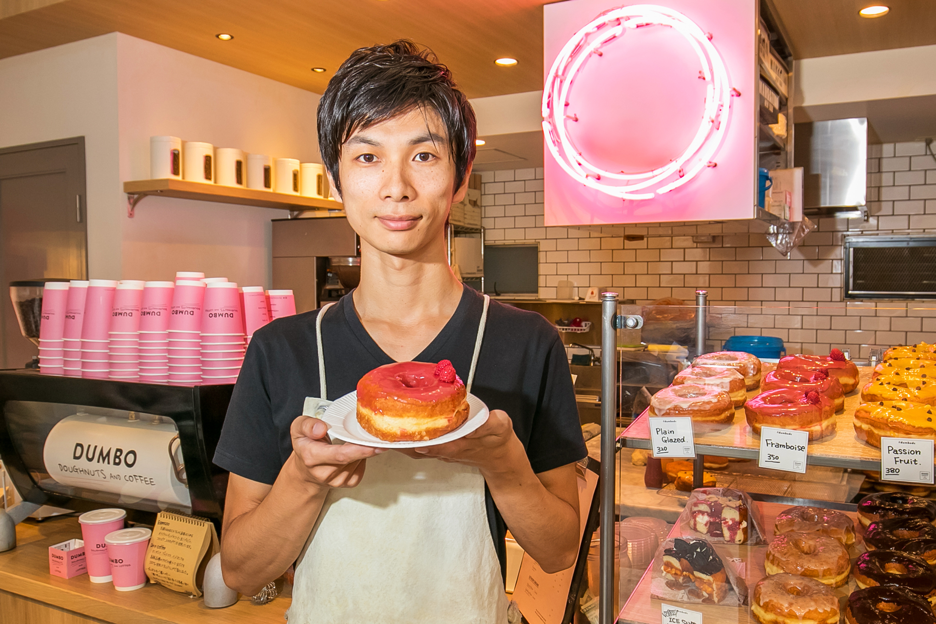 急須とドーナツのハーフ／オブジェ 12月21日(土)22日(日) HUGSY DOUGHNUT クリスマス 恐竜ドーナツ