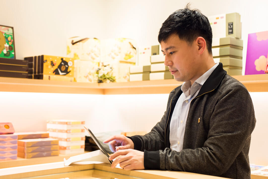 店長のシフト管理の負担を軽減するため 表計算ソフトから『Airシフト』での管理に変更