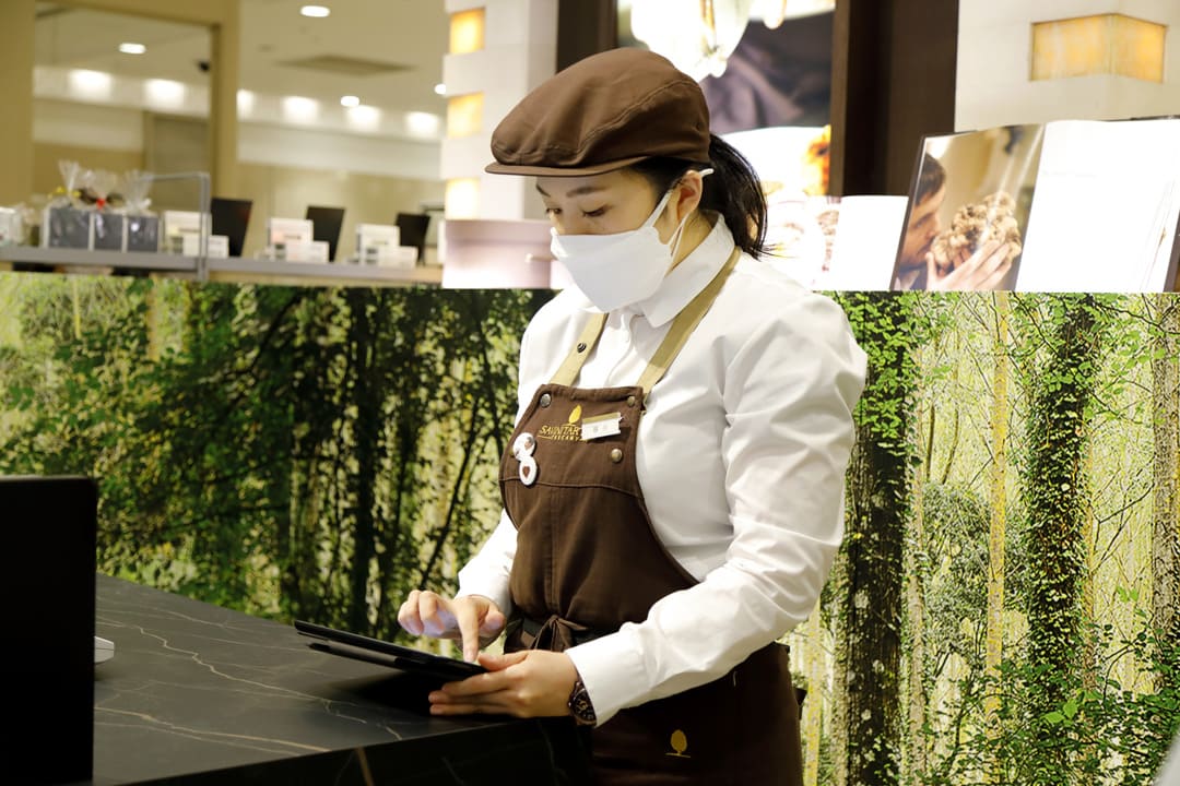 店舗ごとの早番・遅番などシフトパターン設定をフル活用